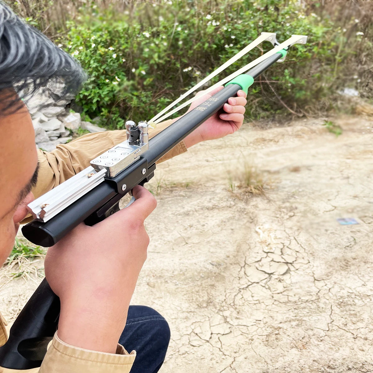 Powerful Metal Slingshot, Outdoor Hunting Catapult, Jungle Field Precision Slingshot, Stainless Steel Trigger Auto Fire Slingsho