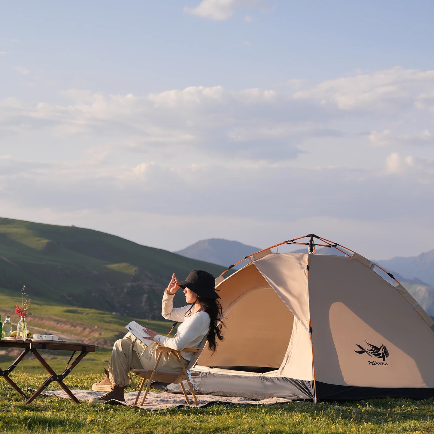 Pakicetus Windproof Camping Tent 3-4 Person Easy Setup