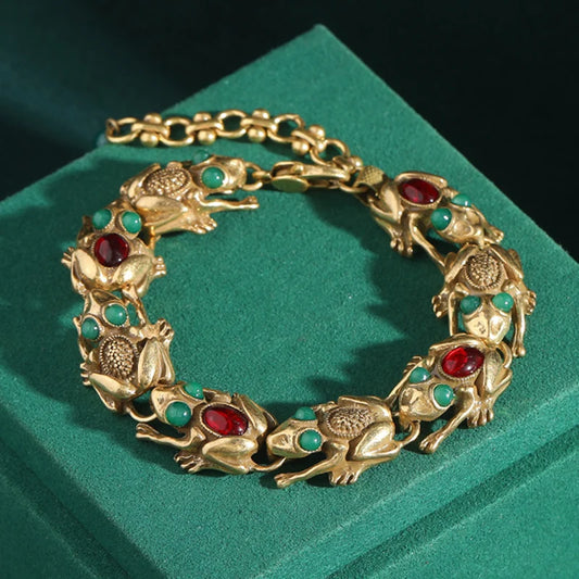 Love Green Live Green Toad Chain Bracelet For Women
